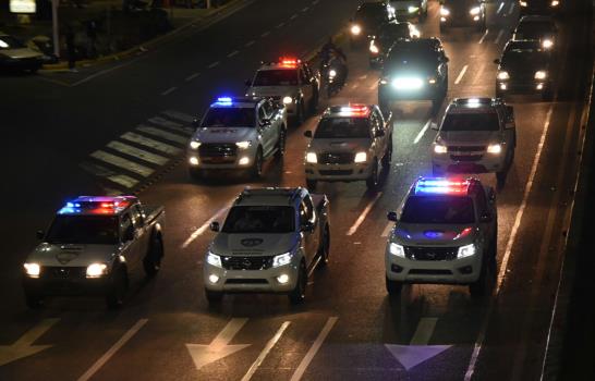 Viajeros por Navidad regresan a la ciudad en medio de tránsito ligero Viajeros por Navidad regresan a la ciudad en medio de tránsito ligero