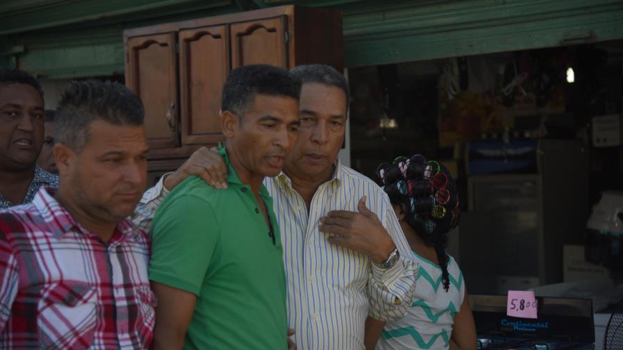 Perremeístas presionan por más empleos en el cabildo de la Capital