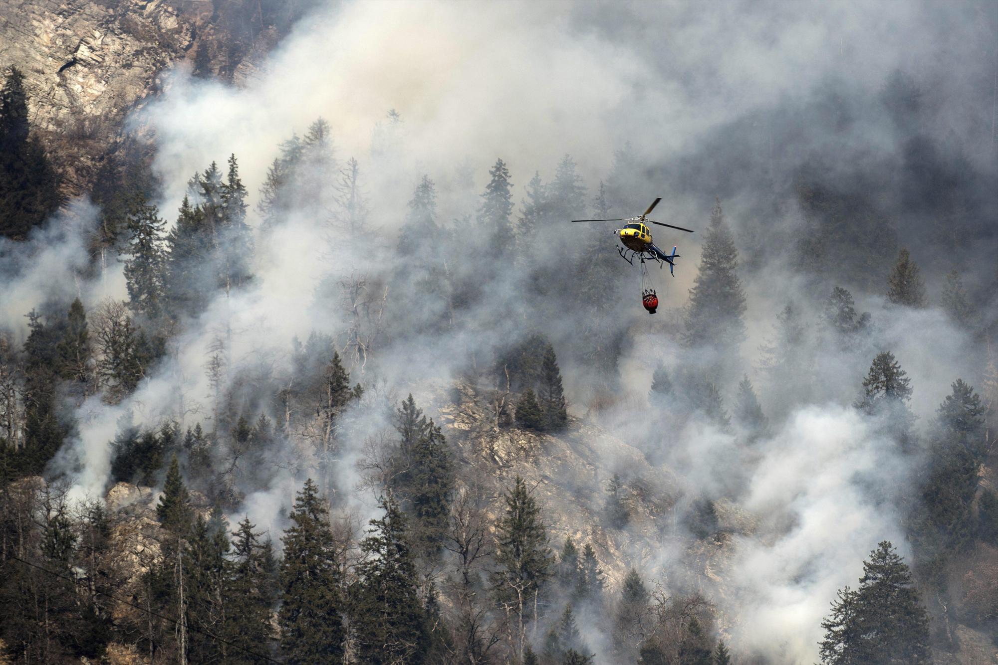 Incendio forestal al sur de Suiza