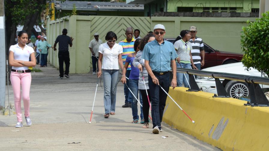 Aprueban norma para accesibilidad de personas con discapacidad