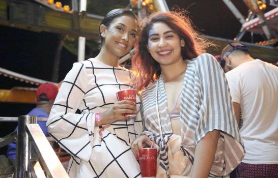 Playa y música electrónica