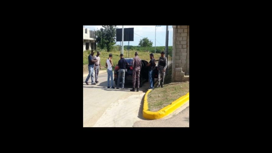 Realizan operativos en el interior del país en busca de los compañeros de John Percival