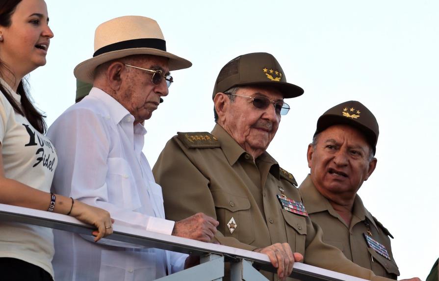 Raúl Castro proclama la vigencia de una Revolución que busca el relevo