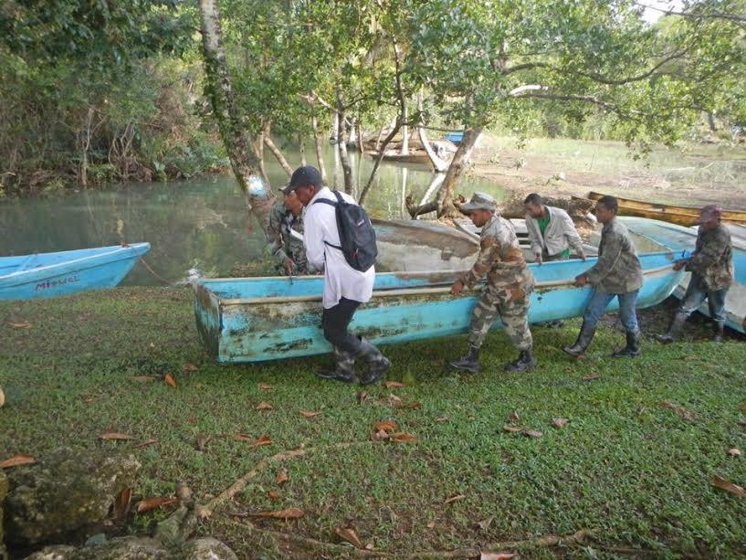 Ministerio de Medio Ambiente se incauta embarcaciones y combate pesca ilegal en el Este 