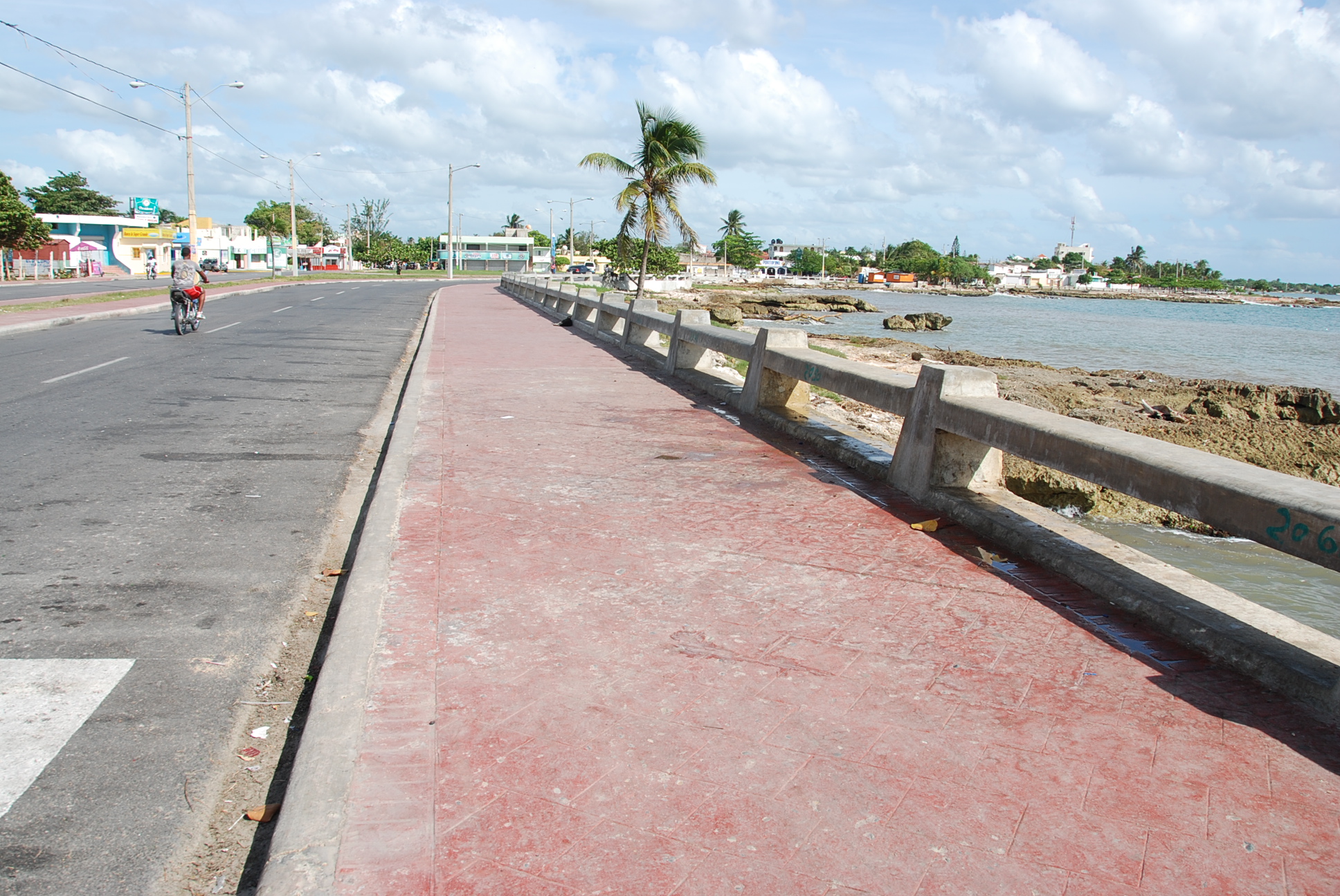 Cierran malecón de San Pedro de Macorís por tormenta Franklin