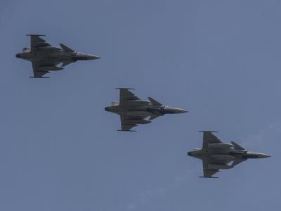 Caza ruso intercepta avión espía y cazas franceses en mar Negro