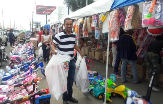 Comercio se dinamiza con ventas de juguetes en el Gran Santo Domingo 