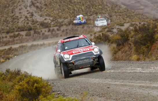 Sunderland es nuevo líder al ganar quinta etapa del Rally Dakar