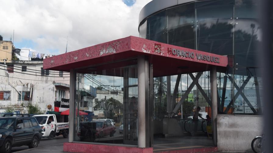 Caos del transporte en los extremos de la Línea 2 del Metro de Santo Domingo