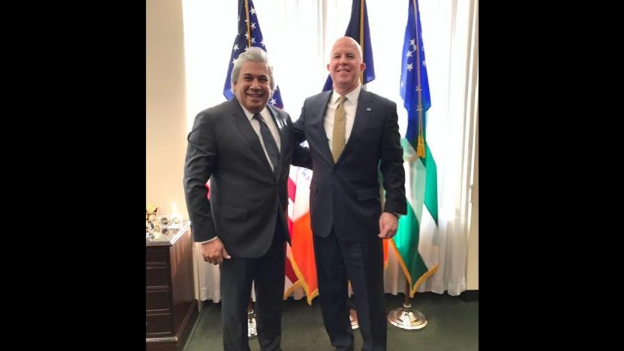 Cónsul dominicano y jefe de la Policía de Nueva York sostienen reunión