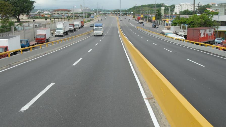 El martes desviarán el tránsito en un tramo de la autopista Las Américas 