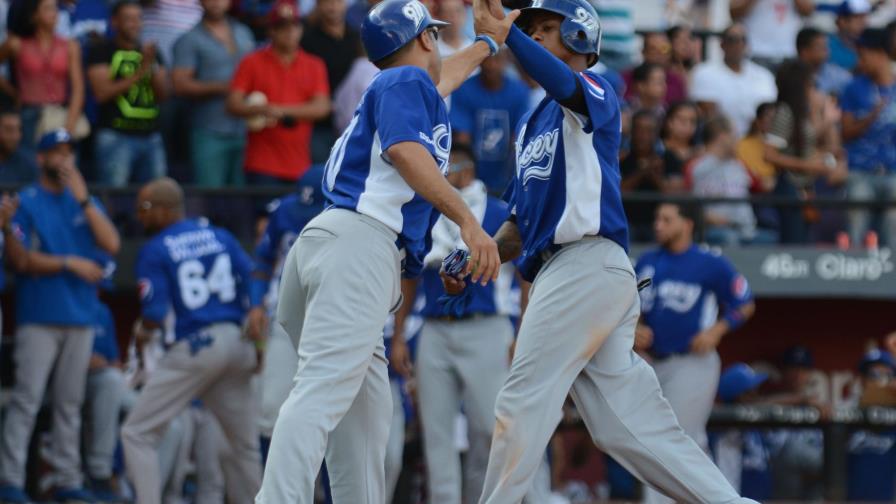 Hanley Ramírez decide para el Licey; los azules están solos en la segunda posición Hanley Ramírez decide para el Licey; los azules están solos en la segunda posición