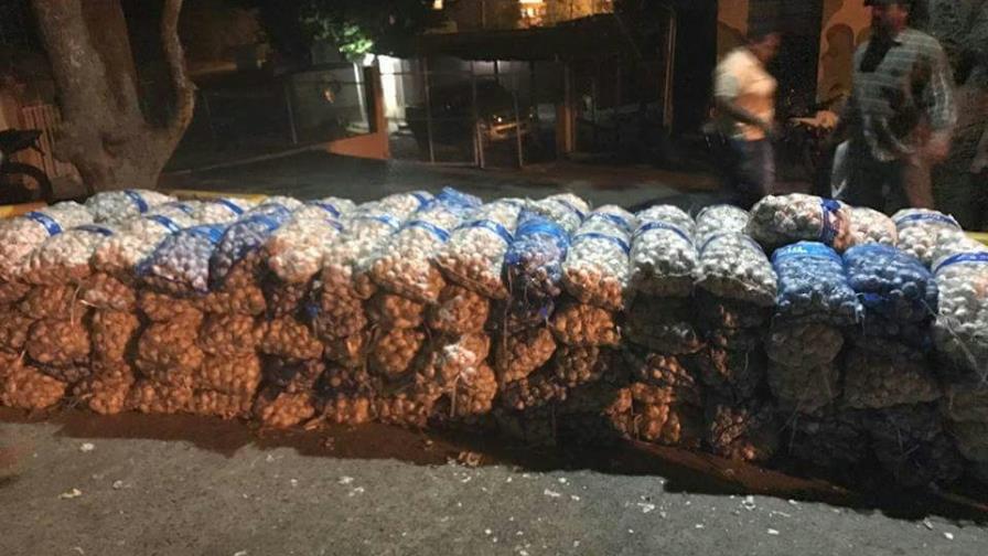 Decomisan 207 sacos de ajo en Montecristi Decomisan 207 sacos de ajo en Montecristi