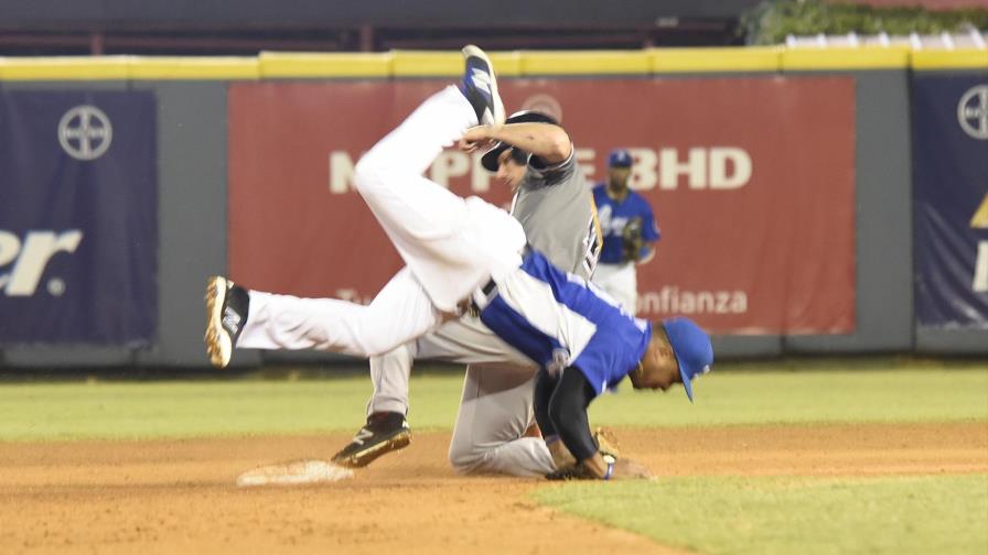 Gigantes blanquean al Licey y se colocan a medio partido del segundo