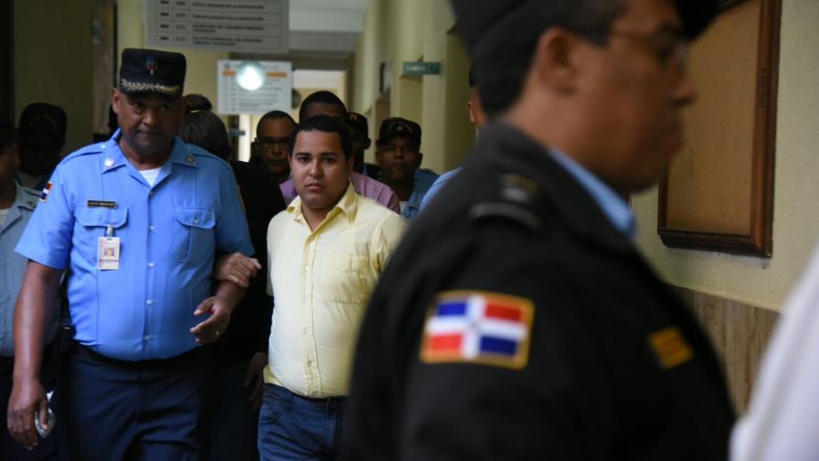 Juez dicta un año de prisión contra miembros de banda de Percival