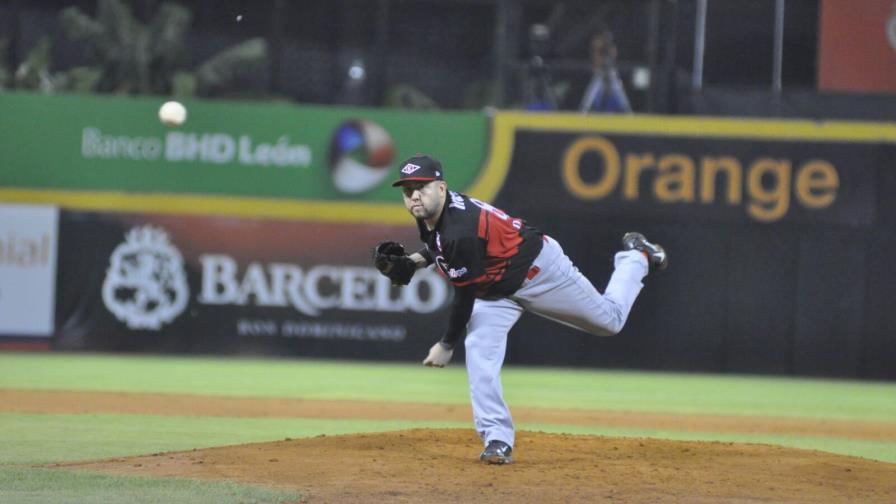 Los Leones frenan su racha negativa en cinco y la de nueve triunfos de las Águilas