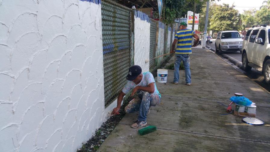 Empiezan remozamiento del zoológico de Moca Empiezan remozamiento del zoológico de Moca