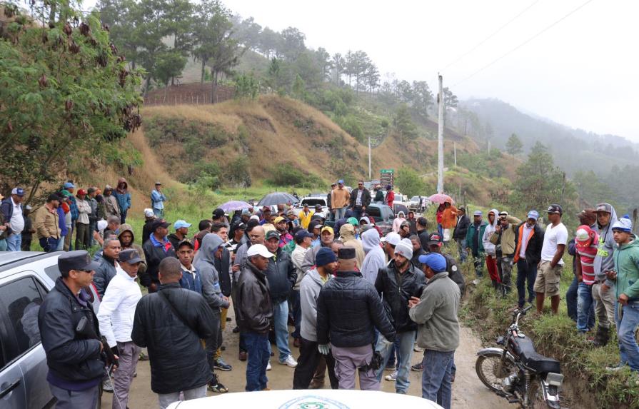 Campesinos protestan por la militarización del Parque Nacional Valle Nuevo