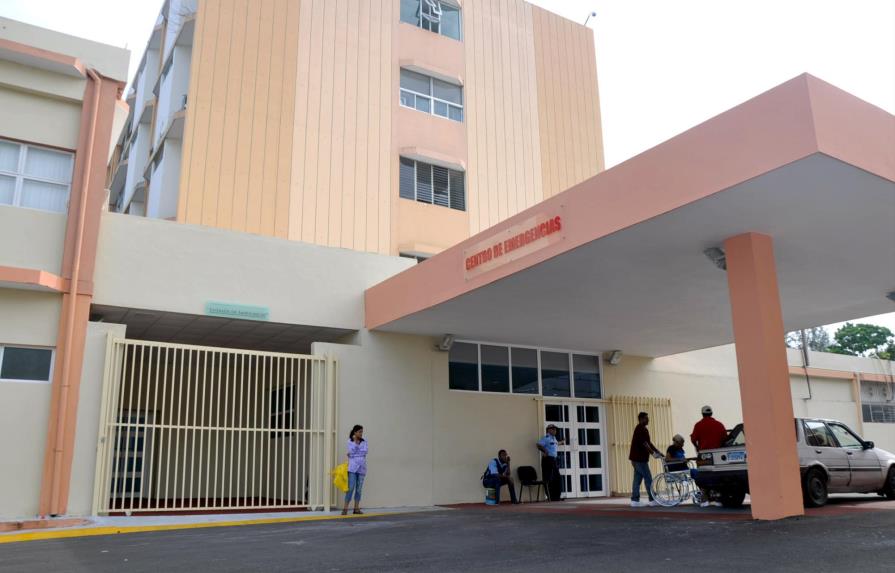Demandan la conclusión de importantes hospitales en el Cibao