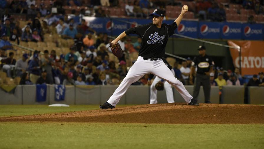 Las garras de los Tigres se imponen en lucha de felinos