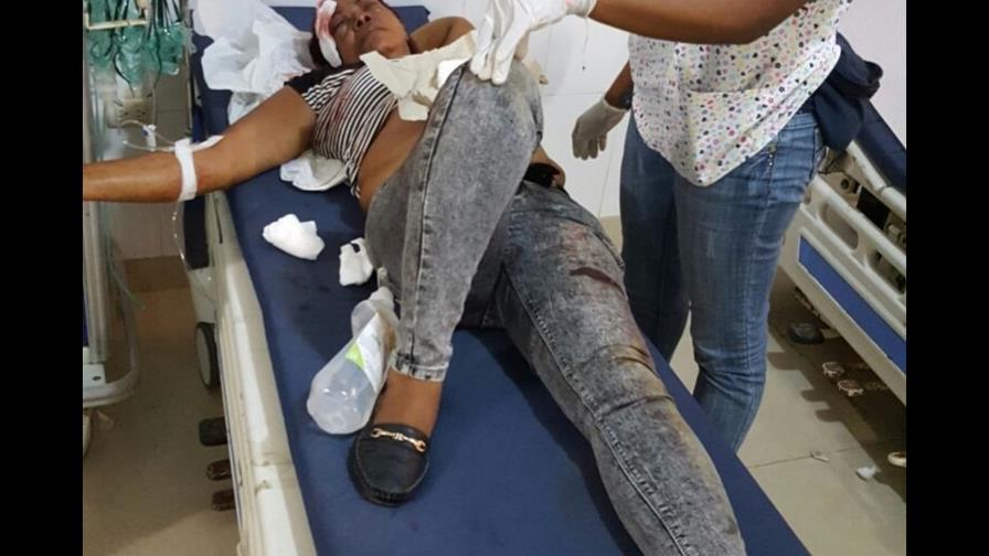 Gobernador de Elías Piña hiere a una pareja en un “colmadón”