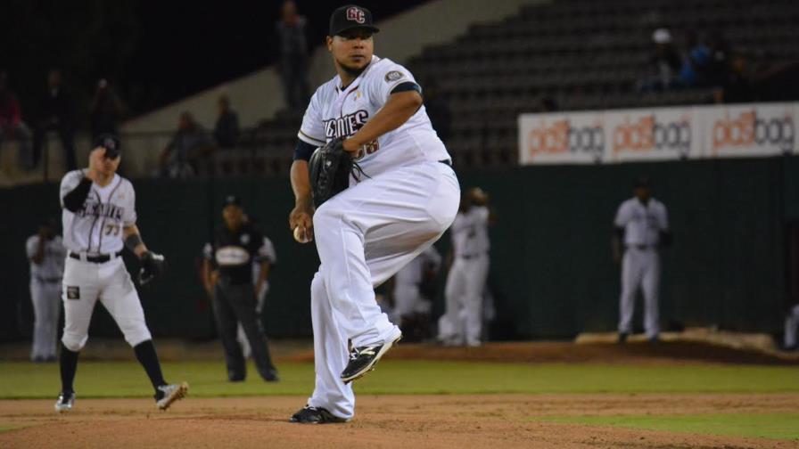 Wily Peralta buscará clasificar a los Gigantes frente al Licey