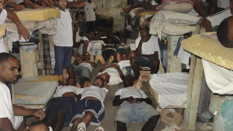 Brasil intenta frenar violencia carcelaria tras 125 muertos Brasil intenta frenar violencia carcelaria tras 125 muertos