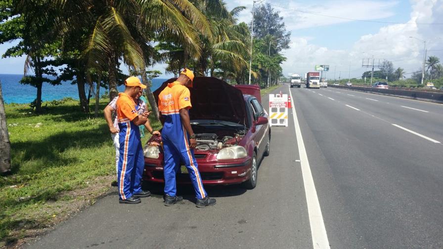 Unidades de Obras Públicas asistieron a más de 34 mil conductores en operativo navideño