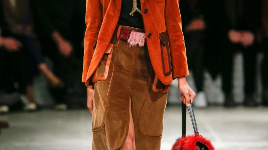 Lineisy Montero iguala récord de Naomi Campbell con la prestigiosa marca Prada