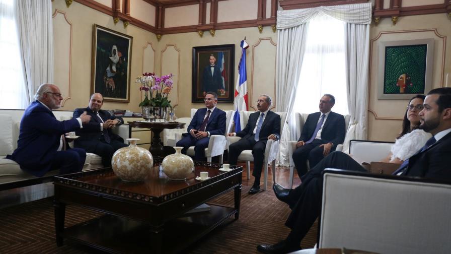 Conep y Gobierno tratan “temas de interés común” en el Palacio Nacional