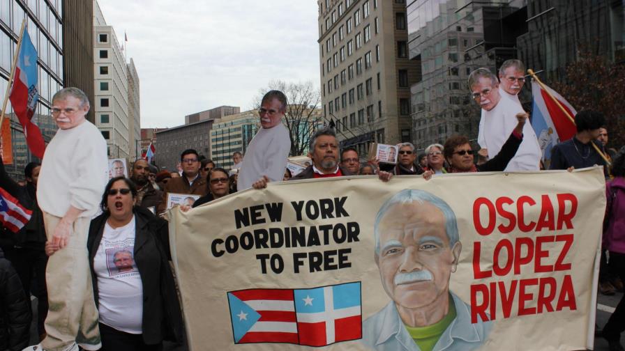 Obama perdona a puertorriqueño López Rivera y su condena expirará en mayo Obama perdona a puertorriqueño López Rivera y su condena expirará en mayo