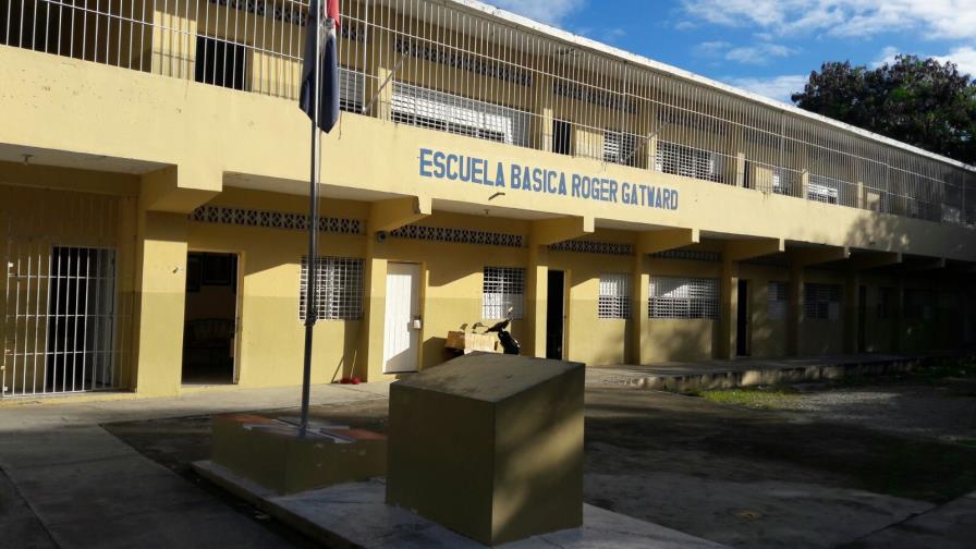 Profesores de La Romana se van al paro de labores alegando reivindicaciones