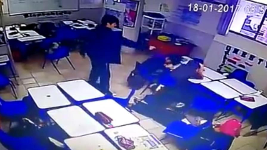 VIDEO: Joven dispara contra profesora y sus compañeros VIDEO: Joven dispara contra profesora y sus compañeros