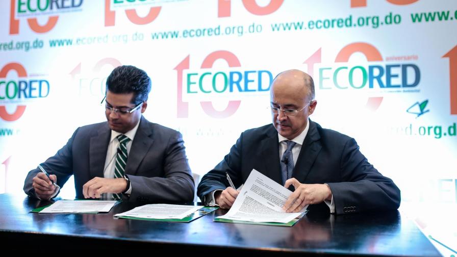 ECORED y Medio Ambiente cooperarán en conservación recursos naturales 