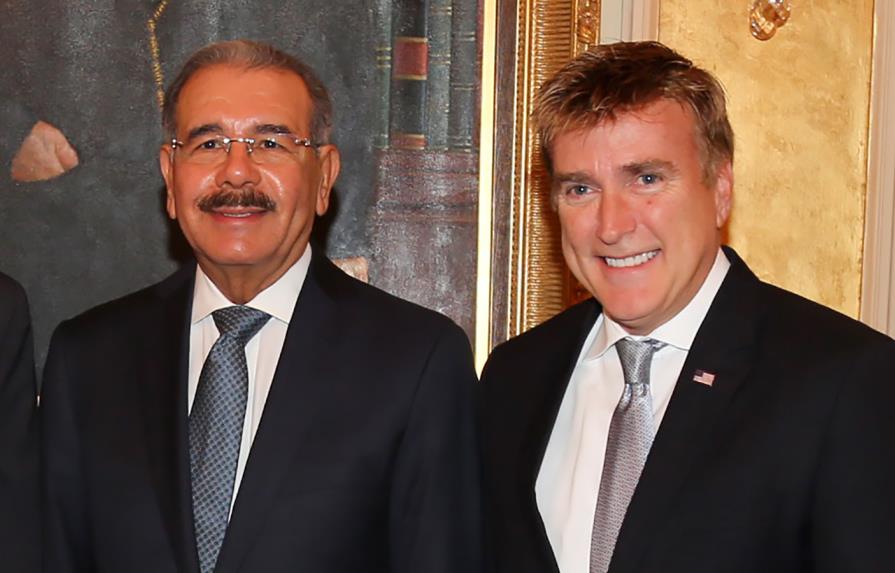 Embajador de Estados Unidos se despide de Danilo Medina