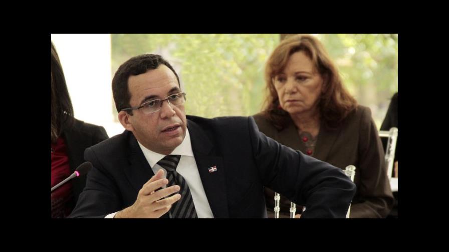 Gobierno construirá en este año 10 mil aulas escolares 