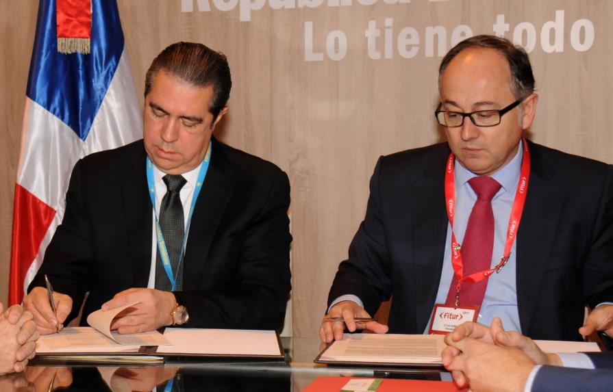 Iberia renovó acuerdo de promoción turística con República Dominicana