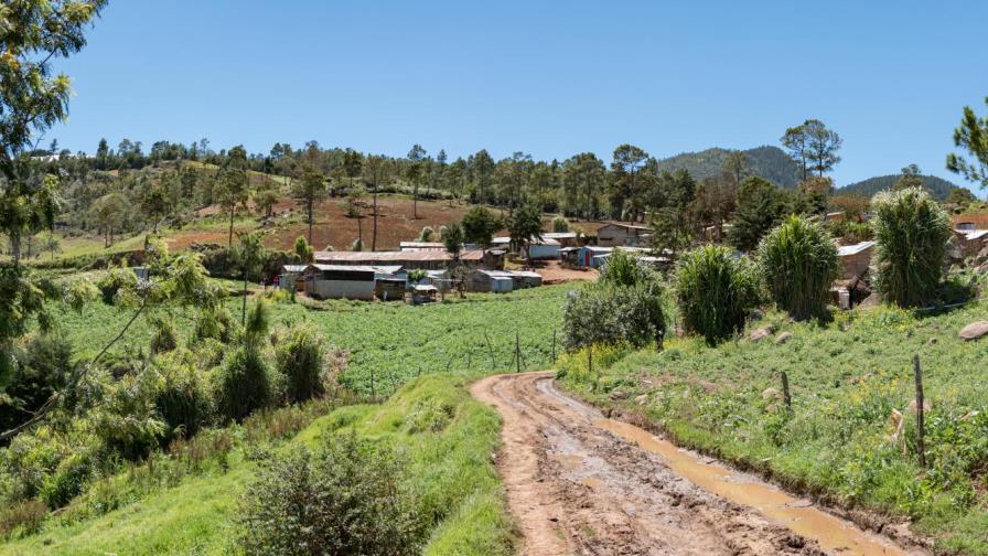 Los campesinos de Valle Nuevo siguen esperando dialogar para quedarse Los campesinos de Valle Nuevo siguen esperando dialogar para quedarse