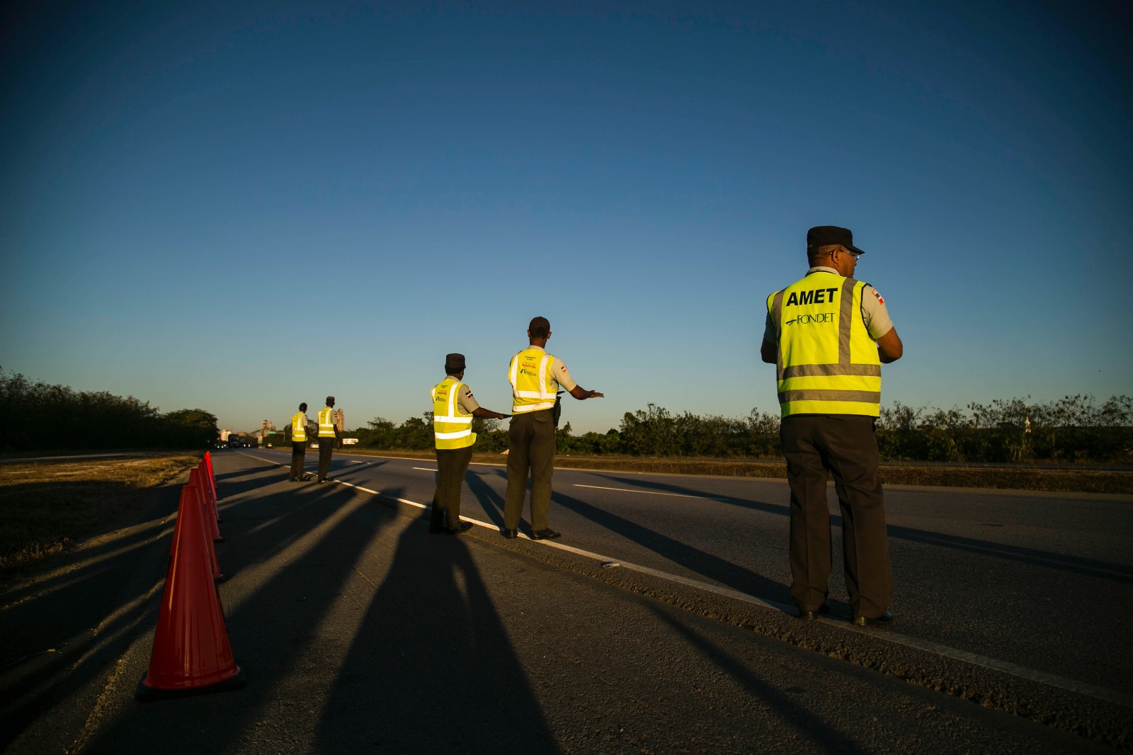 Agentes de la AMET en Las Américas.