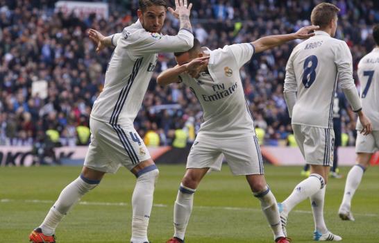 Ramos y Madrid se reivindican en triunfo 2-1 sobre Málaga 
