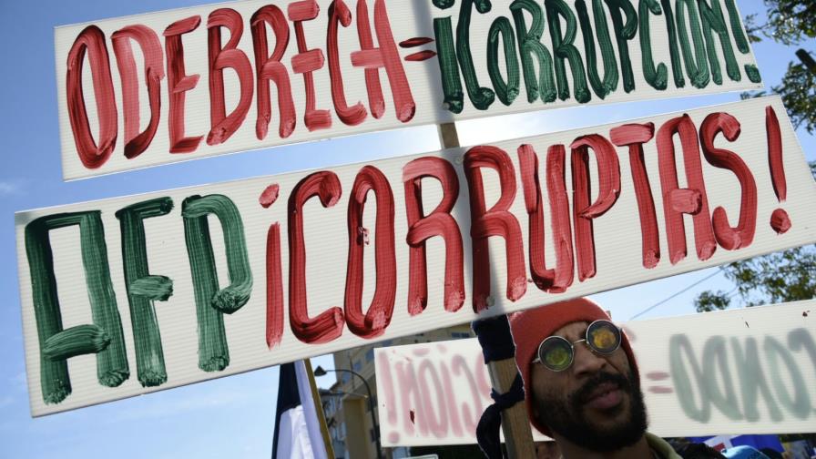 Ministro Peralta dice a participantes en marcha que “todos queremos justicia”