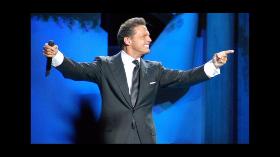 Luis Miguel repasa 35 años de carrera en un nuevo videoclip