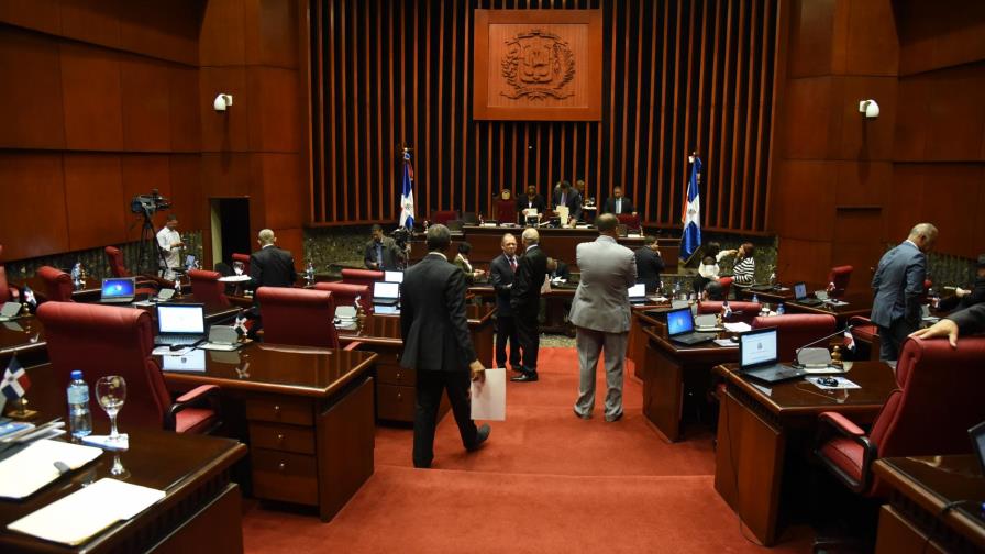 Senadores escuchan a miembros de la sociedad civil para la escogencia de la Cámara de Cuentas