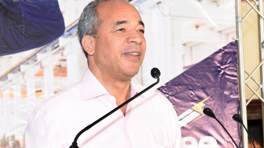 Jiménez Bichara exhorta a funcionarios del sector eléctrico estatal a evitar distracciones Jiménez Bichara exhorta a funcionarios del sector eléctrico estatal a evitar distracciones