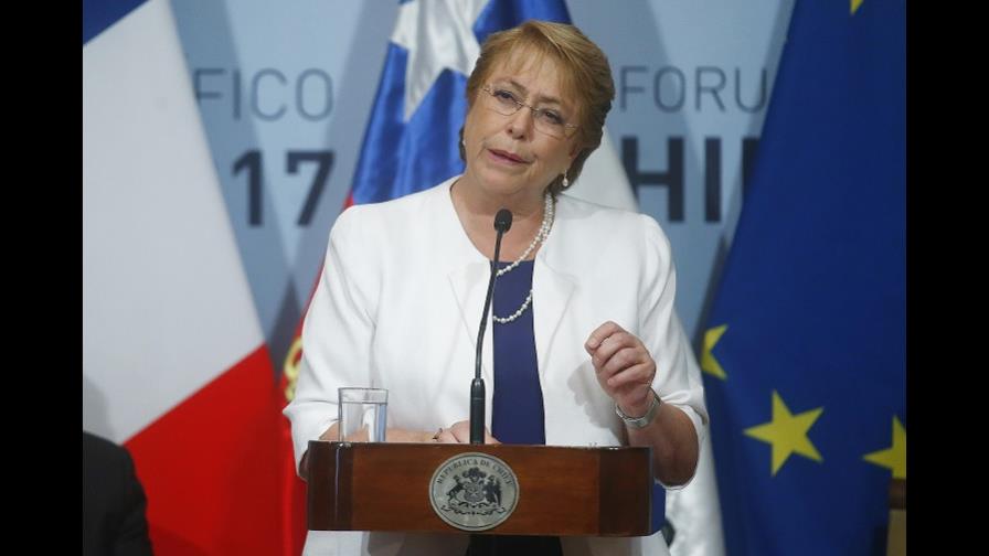 Detenido en Chile oficial condenado por muerte del padre de Michelle Bachelet