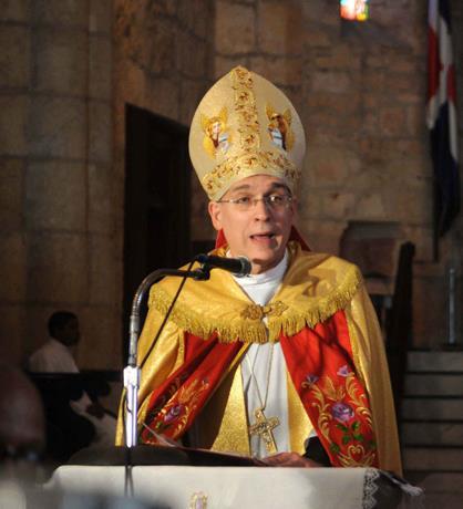 Obispo Baní pide revisar los integrantes de la comisión de Punta Catalina