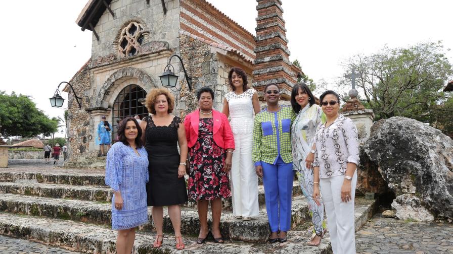 Montilla de Medina desarrolla agenda con Primeras Damas en V Cumbre CELAC Montilla de Medina desarrolla agenda con Primeras Damas en V Cumbre CELAC