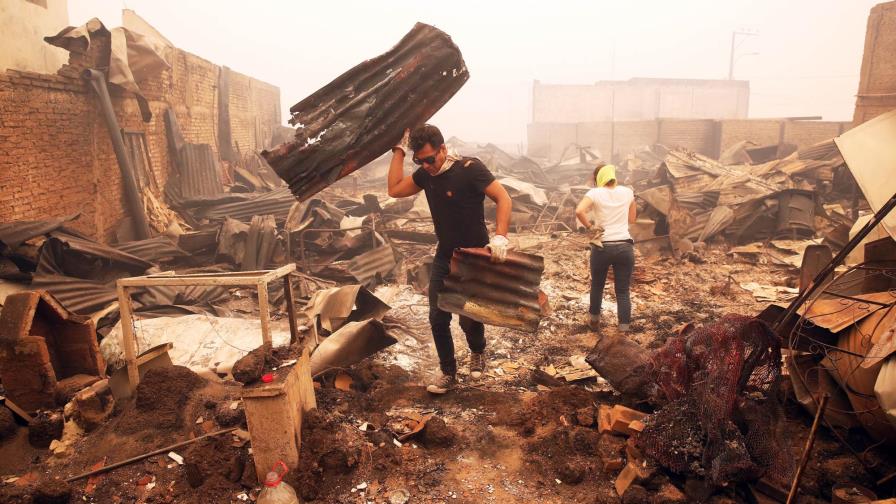 Suben a nueve muertos por incendios forestales en Chile