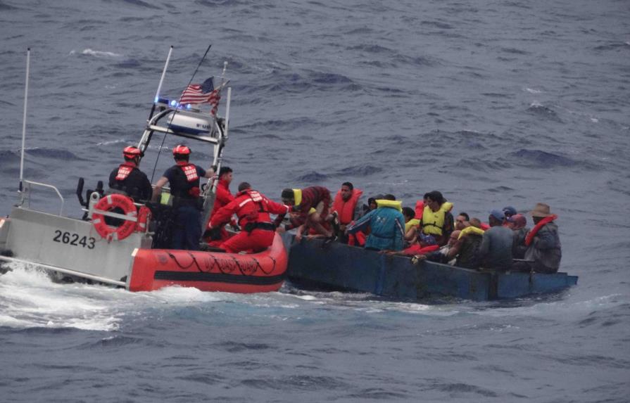 Puerto Rico repatrió esta semana 74 dominicanos que intentaron entrar ilegalmente a la isla