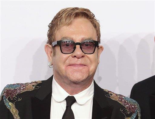 Elton John trabaja en un musical de “The Devil Wears Prada”